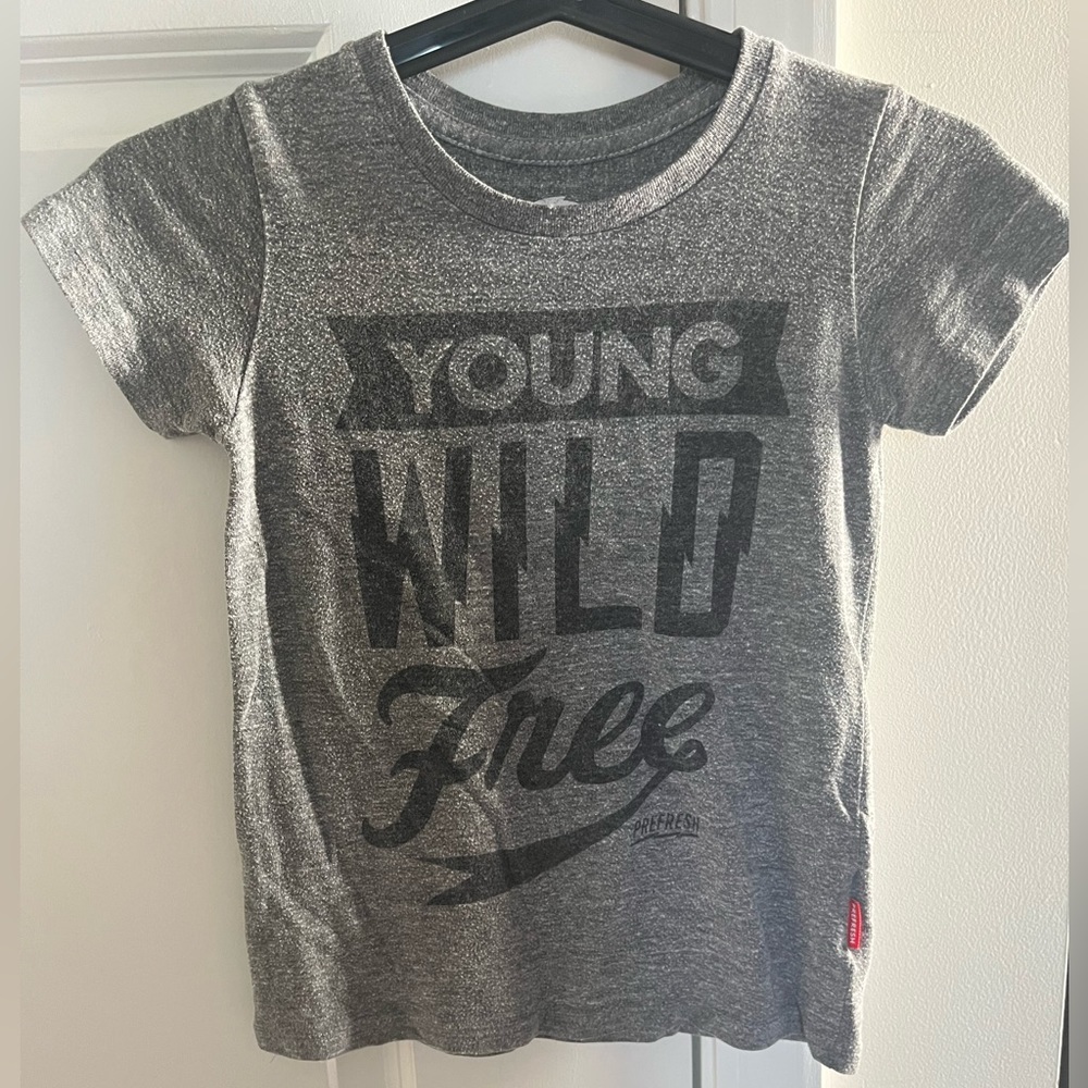 Prefresh “Young Wild Free” tshirt | size 6